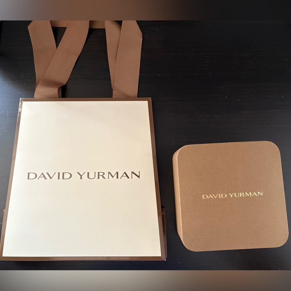 David Yurman Cream and Brown Gift Bag